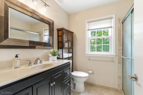 72 Kiva Place Branchburg NJ 08876