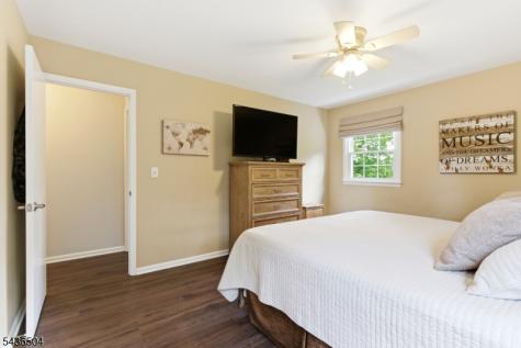 72 Kiva Place Branchburg NJ 08876
