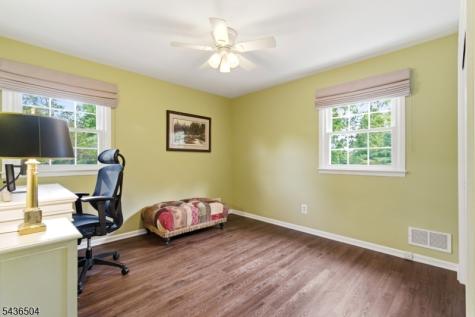 72 Kiva Place Branchburg NJ 08876