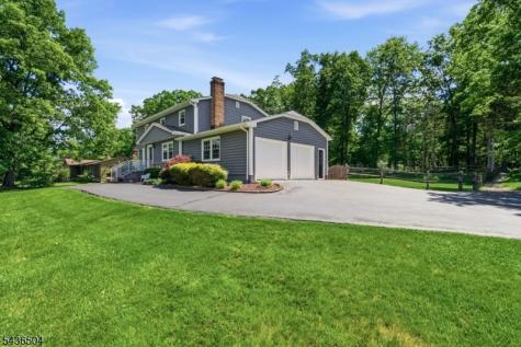 72 Kiva Place Branchburg NJ 08876