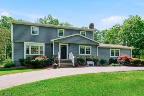 72 Kiva Place Branchburg NJ 08876