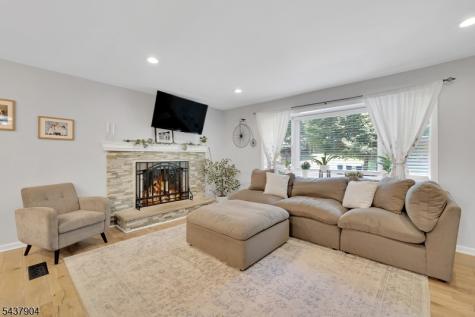 231 Stirling Road Watchung NJ 07069