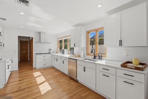 54 William Street North Arlington NJ 07031