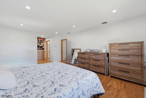 54 William Street North Arlington NJ 07031