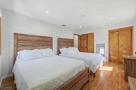 54 William Street North Arlington NJ 07031