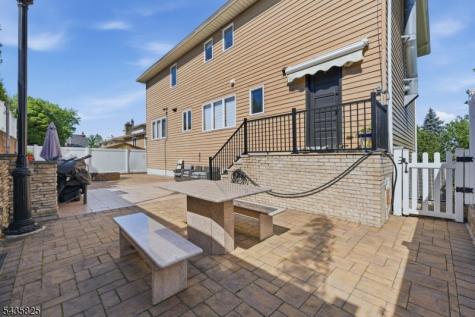 54 William Street North Arlington NJ 07031