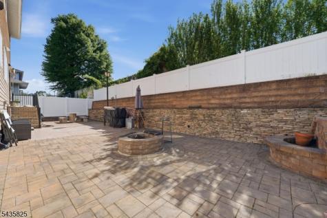 54 William Street North Arlington NJ 07031