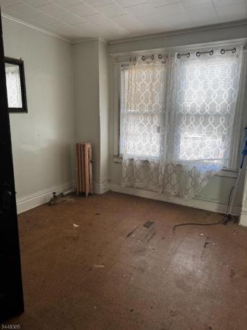 179 N Munn Avenue East Orange NJ 07017