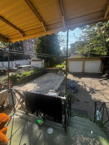 179 N Munn Avenue East Orange NJ 07017