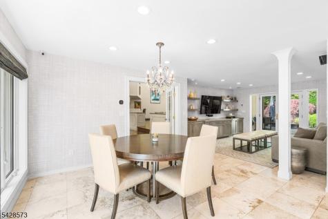 37 Hemlock Road Livingston NJ 07039
