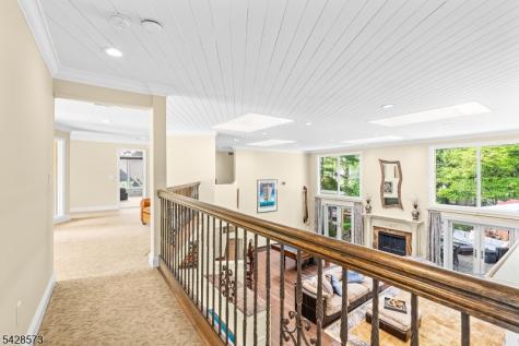 37 Hemlock Road Livingston NJ 07039