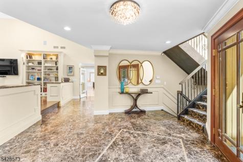 37 Hemlock Road Livingston NJ 07039