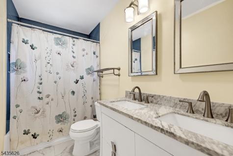 21 Hillery Drive Mount Olive NJ 07836