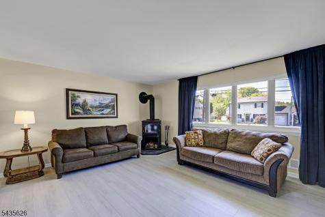 21 Hillery Drive Mount Olive NJ 07836