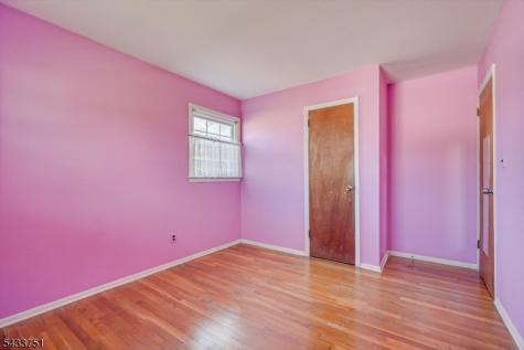 106 Winding Road Woodbridge NJ 08830