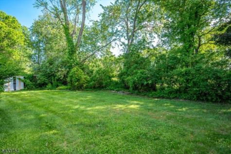 106 Winding Road Woodbridge NJ 08830