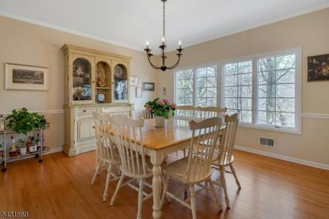 1 Bell Court Chester NJ 07930