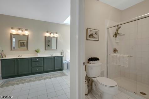 1 Bell Court Chester NJ 07930