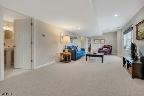 1 Bell Court Chester NJ 07930