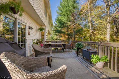 1 Bell Court Chester NJ 07930