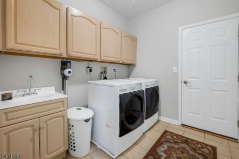 1 Bell Court Chester NJ 07930