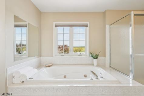 1913 Gary Road Greenwich NJ 08886