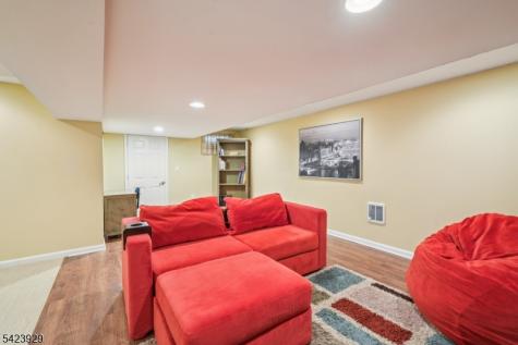 1913 Gary Road Greenwich NJ 08886