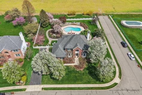 1913 Gary Road Greenwich NJ 08886