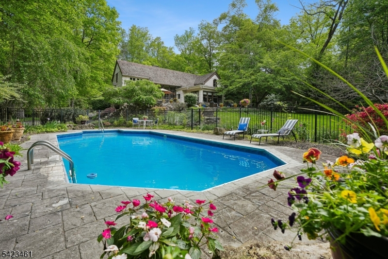 3 Lenape Drive Montville NJ 07045