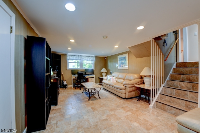 10 Lynn Drive Springfield NJ 07081