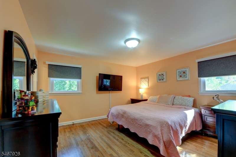 10 Lynn Drive Springfield NJ 07081