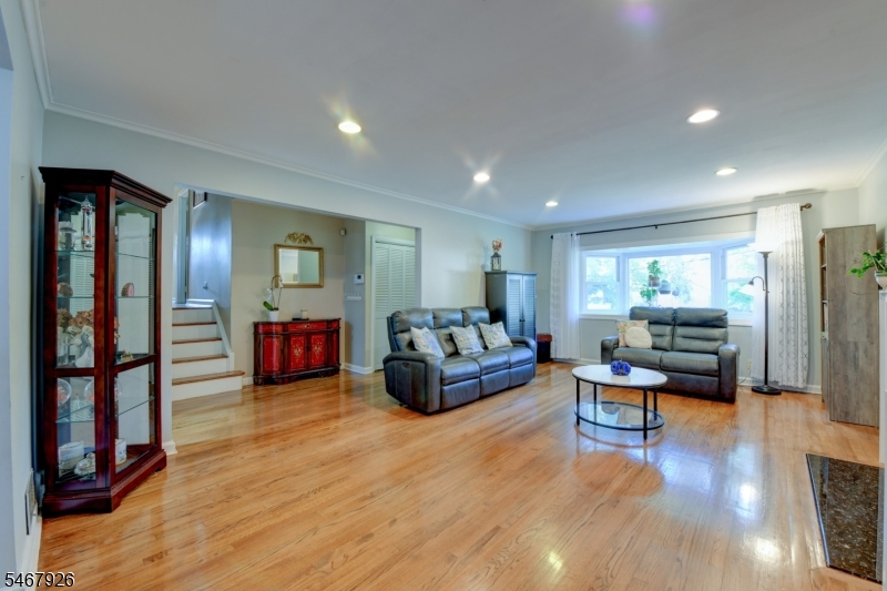 10 Lynn Drive Springfield NJ 07081