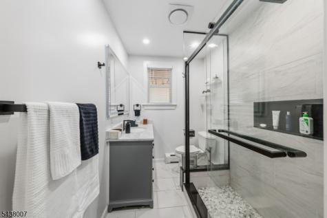 136 Glendale Drive Ewing NJ 08618