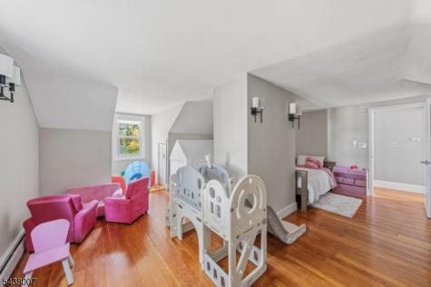 136 Glendale Drive Ewing NJ 08618