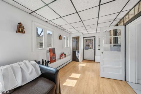 136 Glendale Drive Ewing NJ 08618