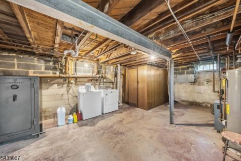 136 Glendale Drive Ewing NJ 08618