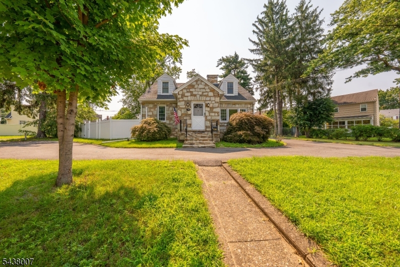 136 Glendale Drive Ewing NJ 08618