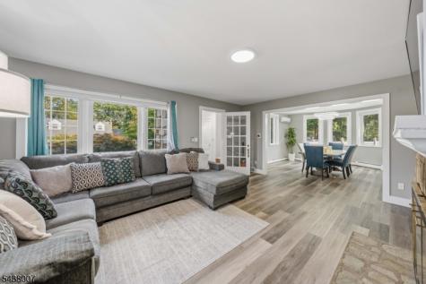 136 Glendale Drive Ewing NJ 08618