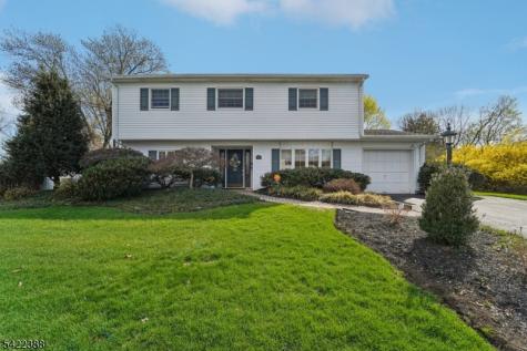 15 Ella Lane Wayne NJ 07470
