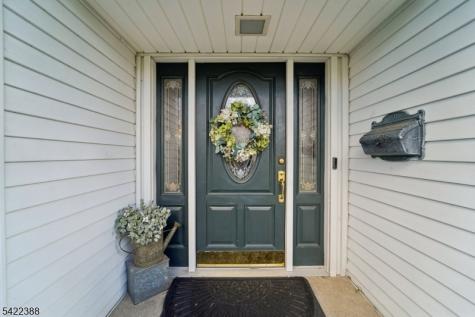 15 Ella Lane Wayne NJ 07470