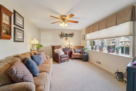 15 Ella Lane Wayne NJ 07470
