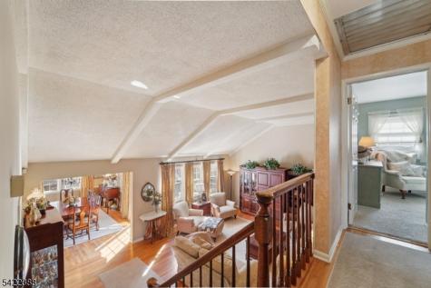 15 Ella Lane Wayne NJ 07470