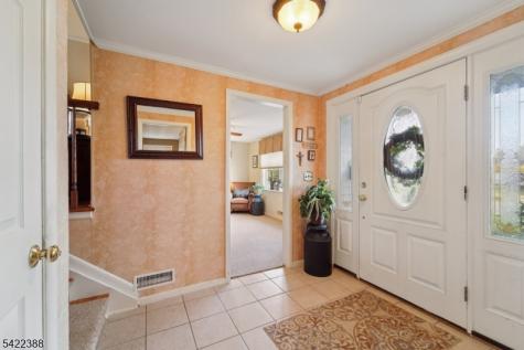 15 Ella Lane Wayne NJ 07470