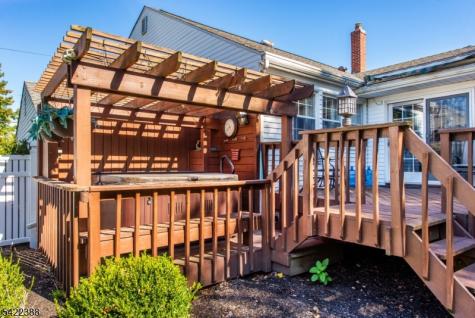15 Ella Lane Wayne NJ 07470