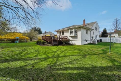15 Ella Lane Wayne NJ 07470