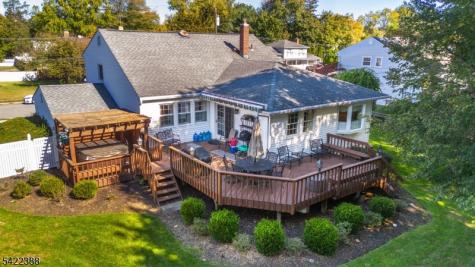 15 Ella Lane Wayne NJ 07470