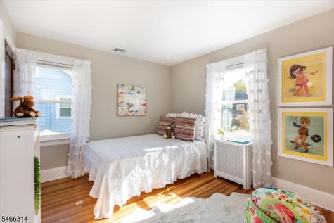 22 Euclid Place Montclair NJ 07042