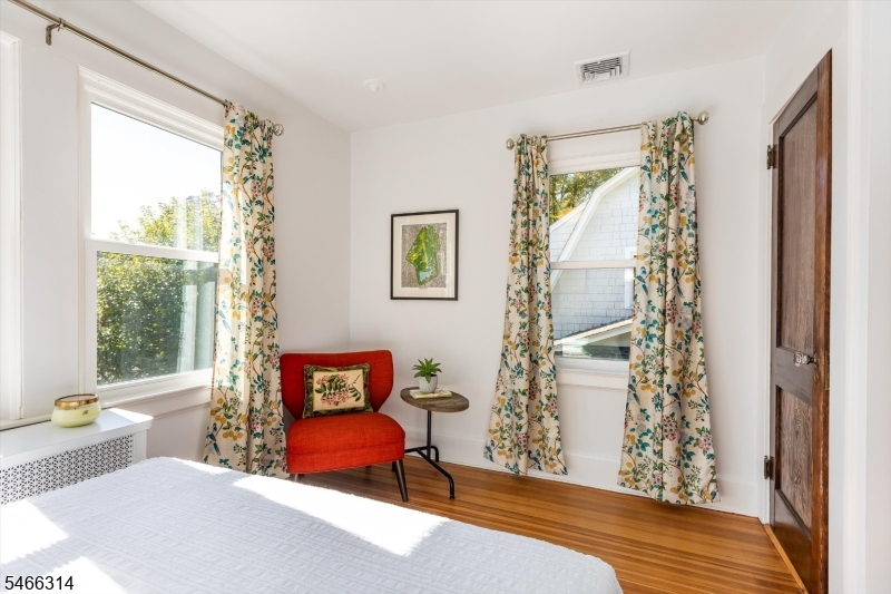 22 Euclid Place Montclair NJ 07042