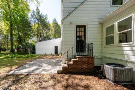 22 Harriet Drive Hanover NJ 07981