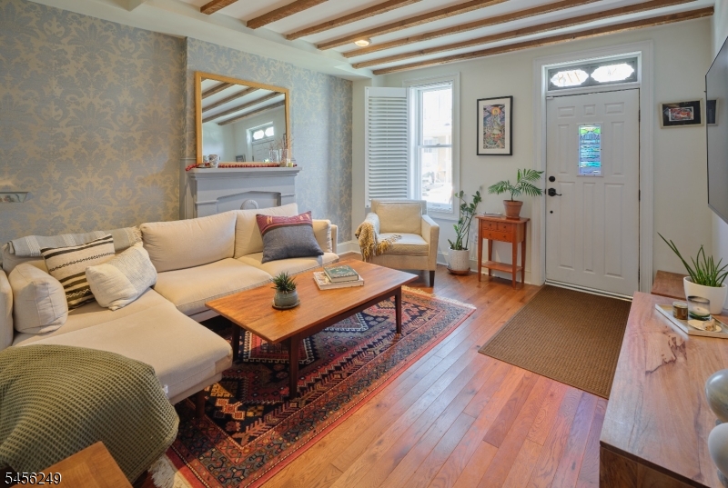 118 Clinton Street Lambertville NJ 08530